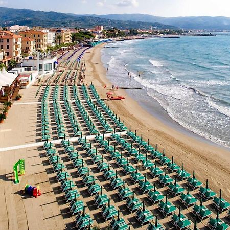 La Margherita Diano Marina Exterior foto